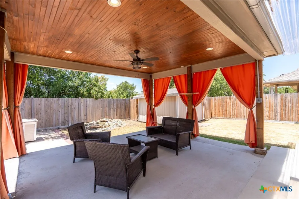 108 Colt Loop Kyle, TX 78640
