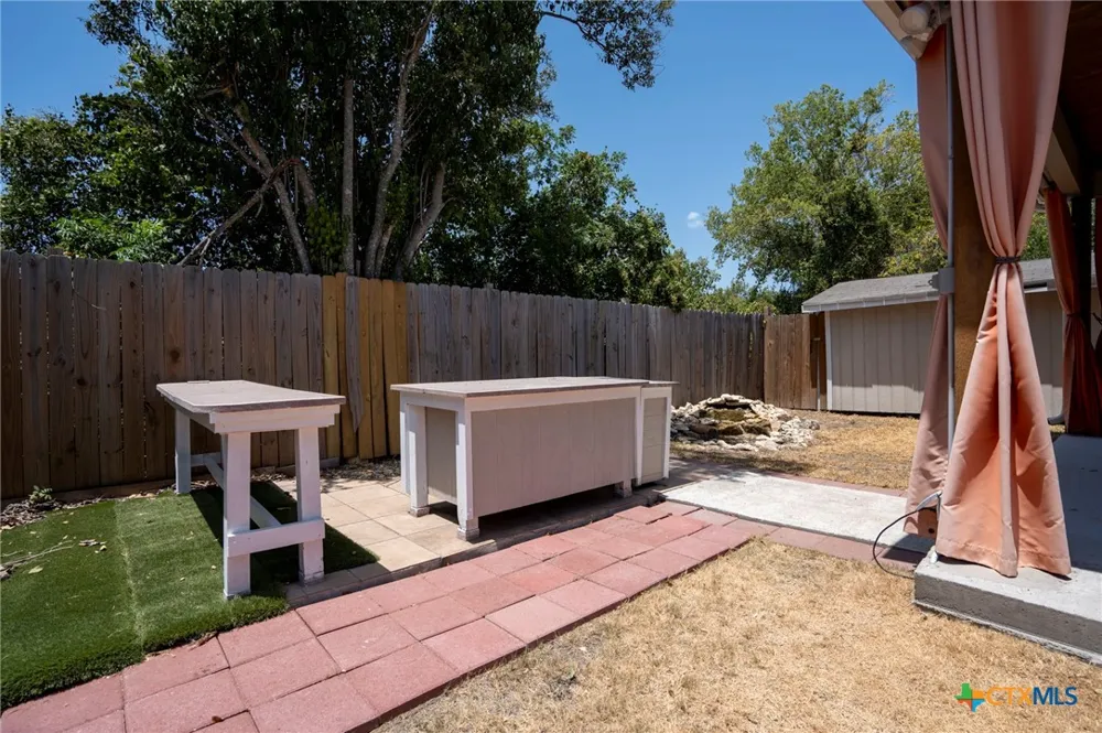 108 Colt Loop Kyle, TX 78640