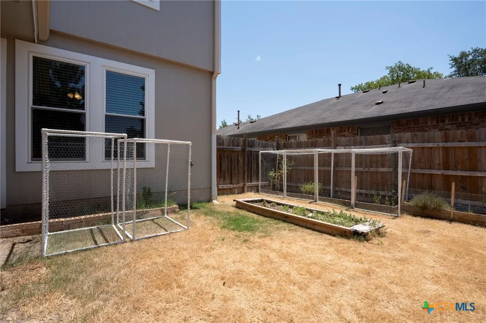 108 Colt Loop Kyle, TX 78640