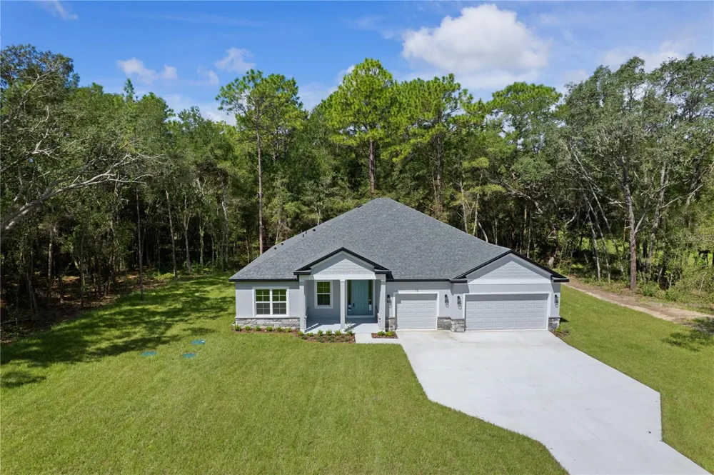 12 S SCHOOL AVENUE Lecanto, FL 34461