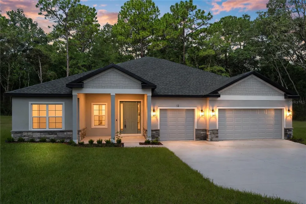 12 S SCHOOL AVENUE Lecanto, FL 34461