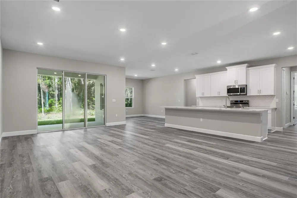 12 S SCHOOL AVENUE Lecanto, FL 34461