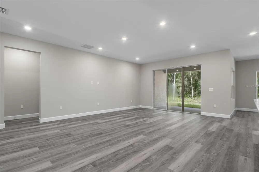 12 S SCHOOL AVENUE Lecanto, FL 34461