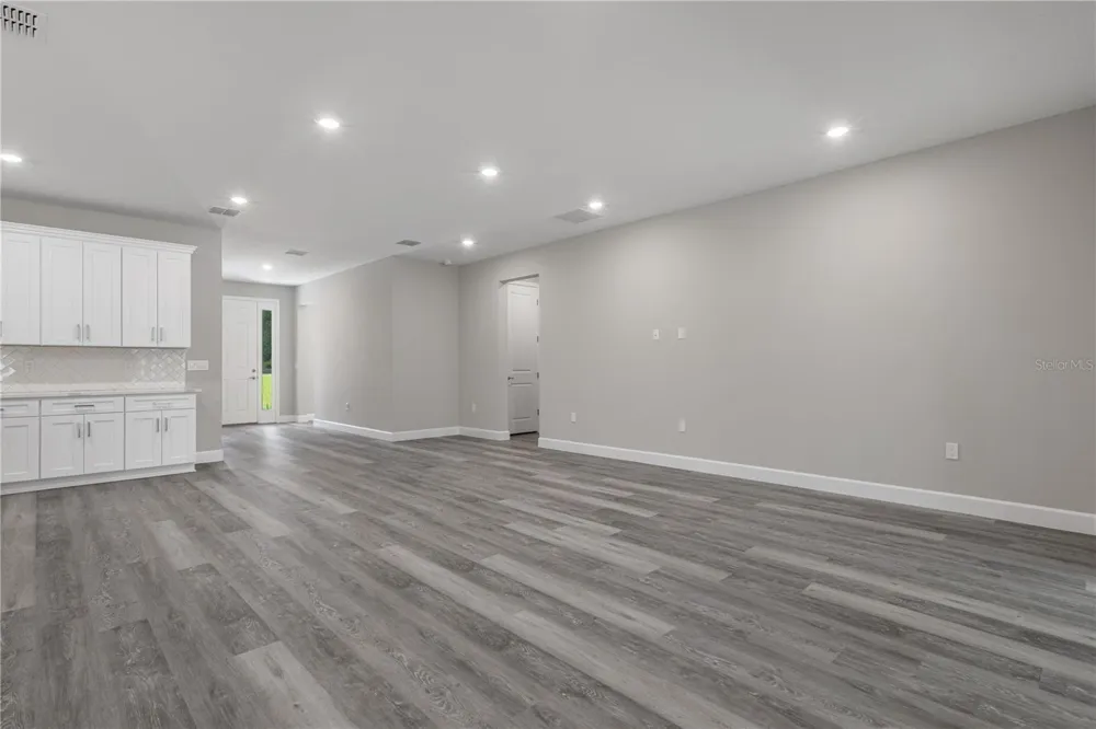 12 S SCHOOL AVENUE Lecanto, FL 34461