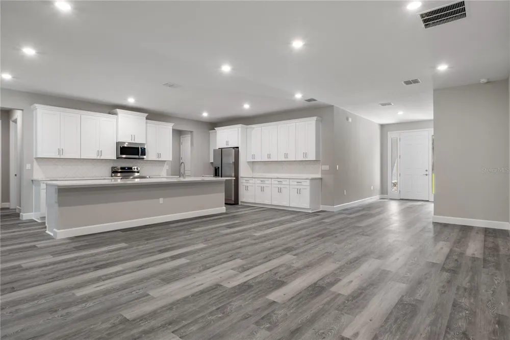 12 S SCHOOL AVENUE Lecanto, FL 34461