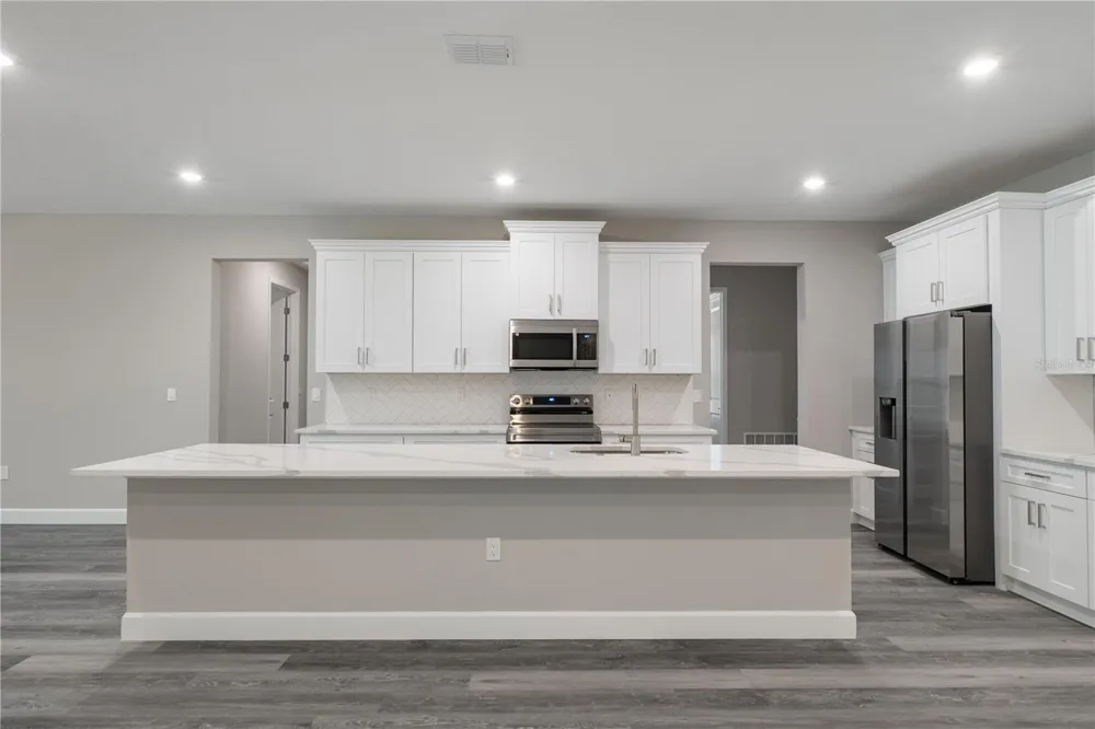 12 S SCHOOL AVENUE Lecanto, FL 34461