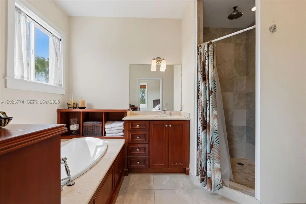 365 Loeb ave Key Largo, FL 33037