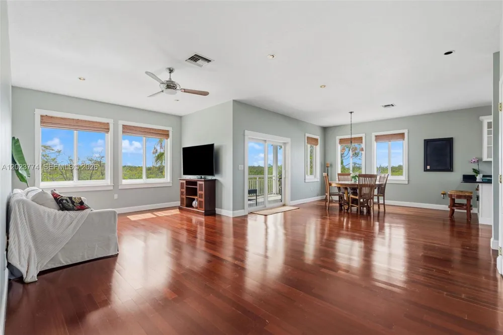 365 Loeb ave Key Largo, FL 33037
