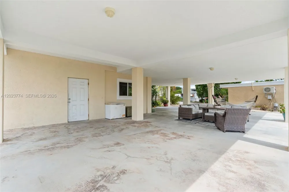 365 Loeb ave Key Largo, FL 33037