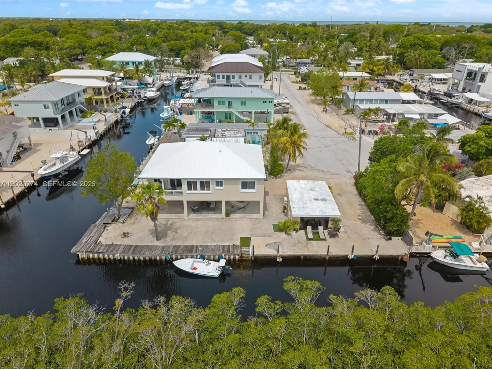 365 Loeb ave Key Largo, FL 33037