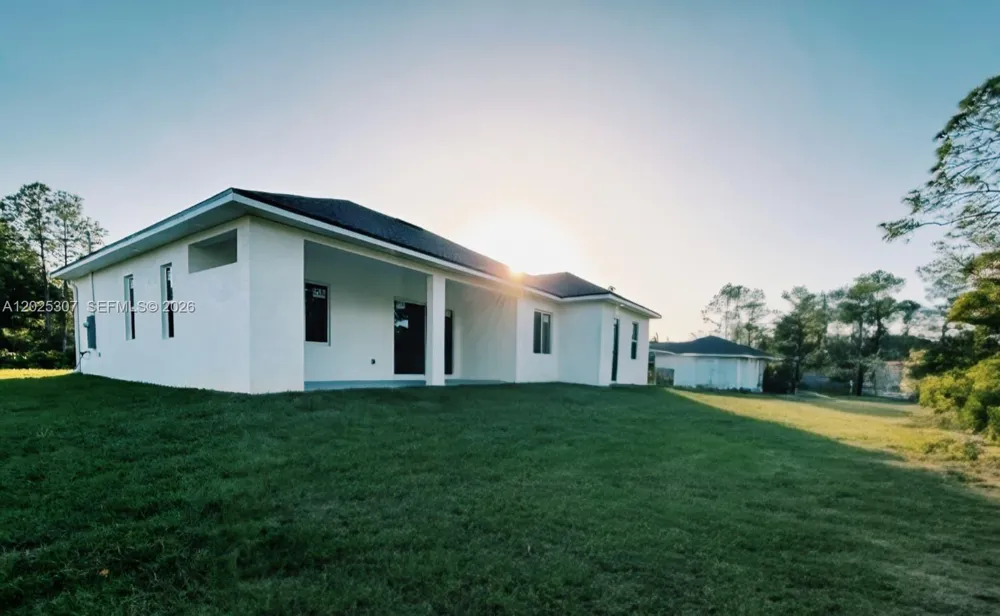 4007 E 13 ST Lehigh Acres, FL 33972