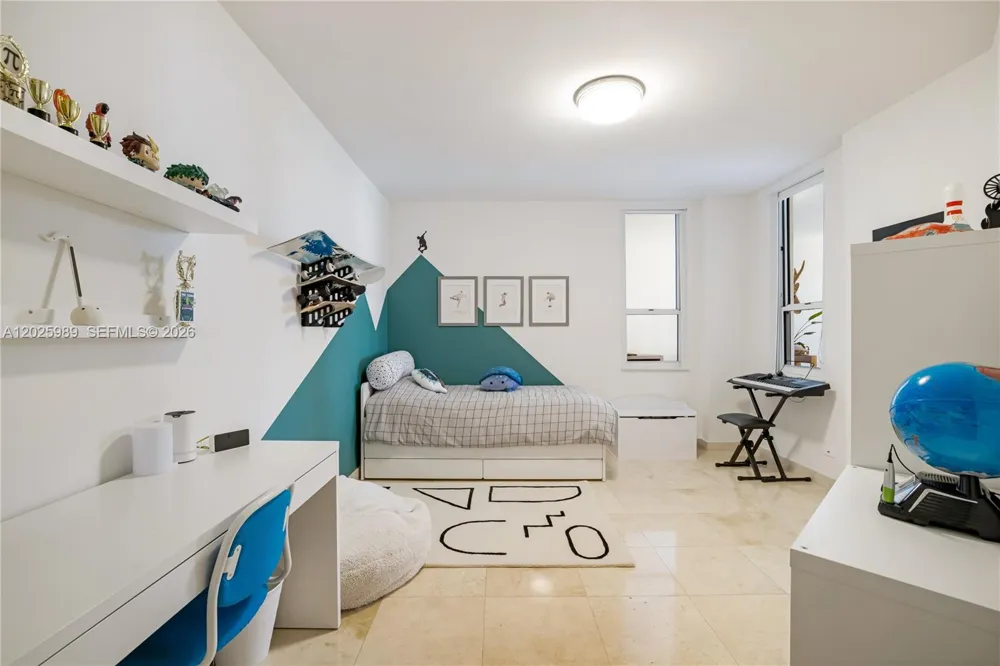 701 Brickell Key Blvd #512 Miami, FL 33131