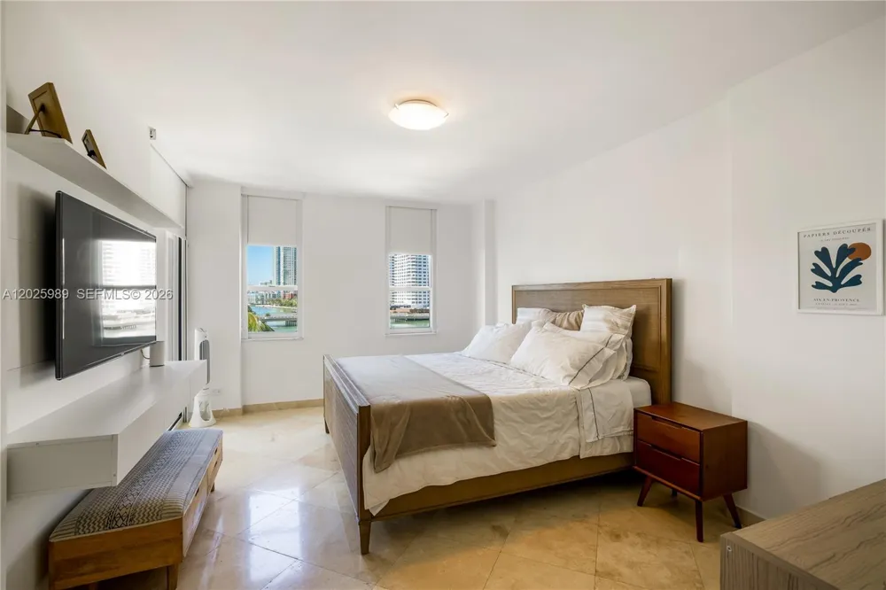 701 Brickell Key Blvd #512 Miami, FL 33131