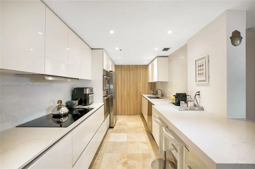 701 Brickell Key Blvd #512 Miami, FL 33131