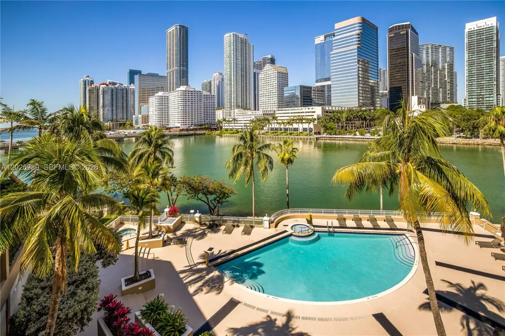 701 Brickell Key Blvd #512 Miami, FL 33131
