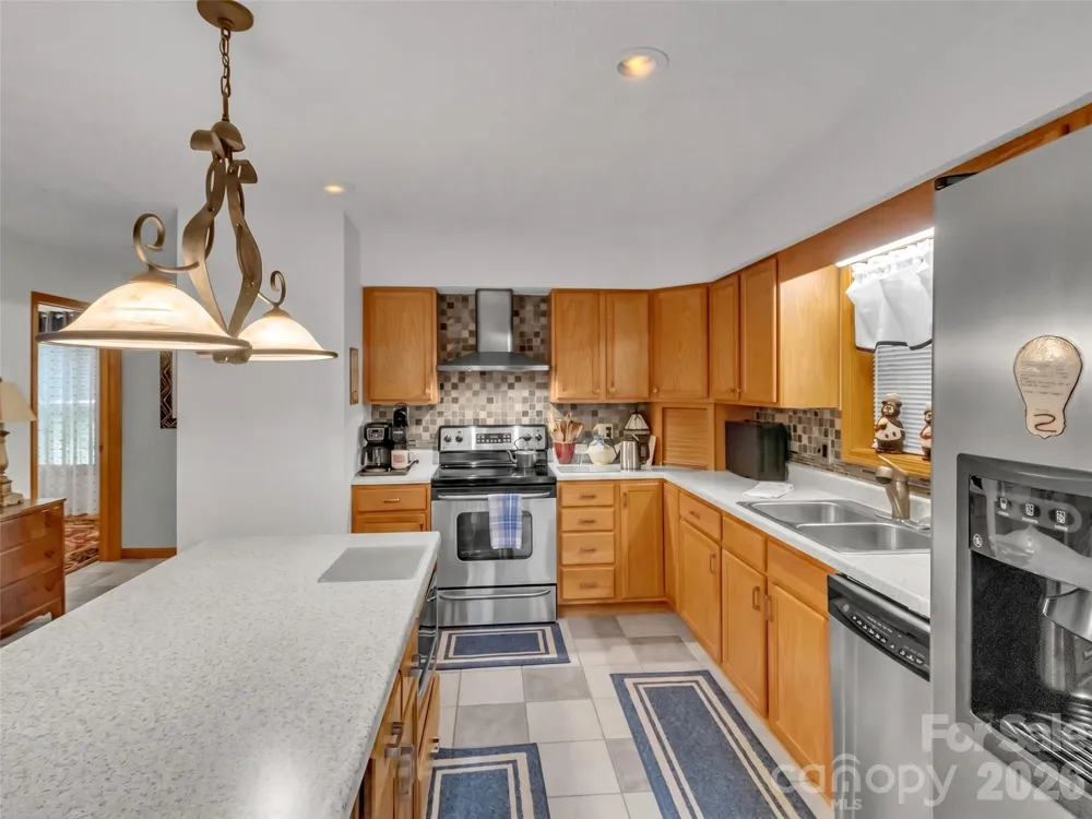 33 Buttercup Place Maggie Valley, NC 28751