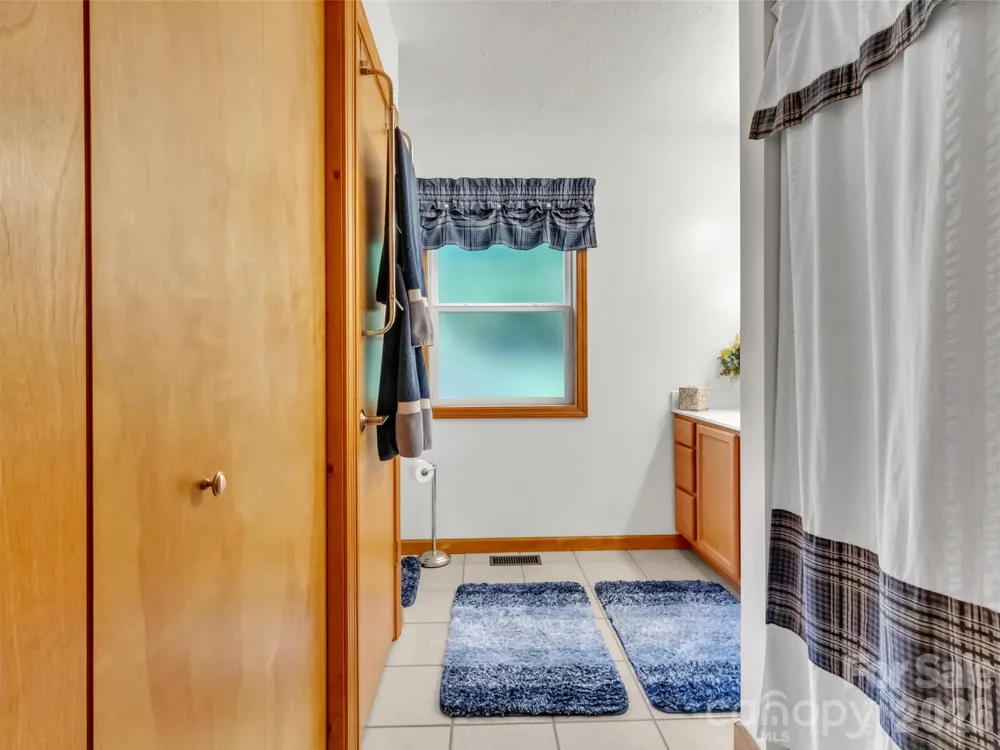 33 Buttercup Place Maggie Valley, NC 28751