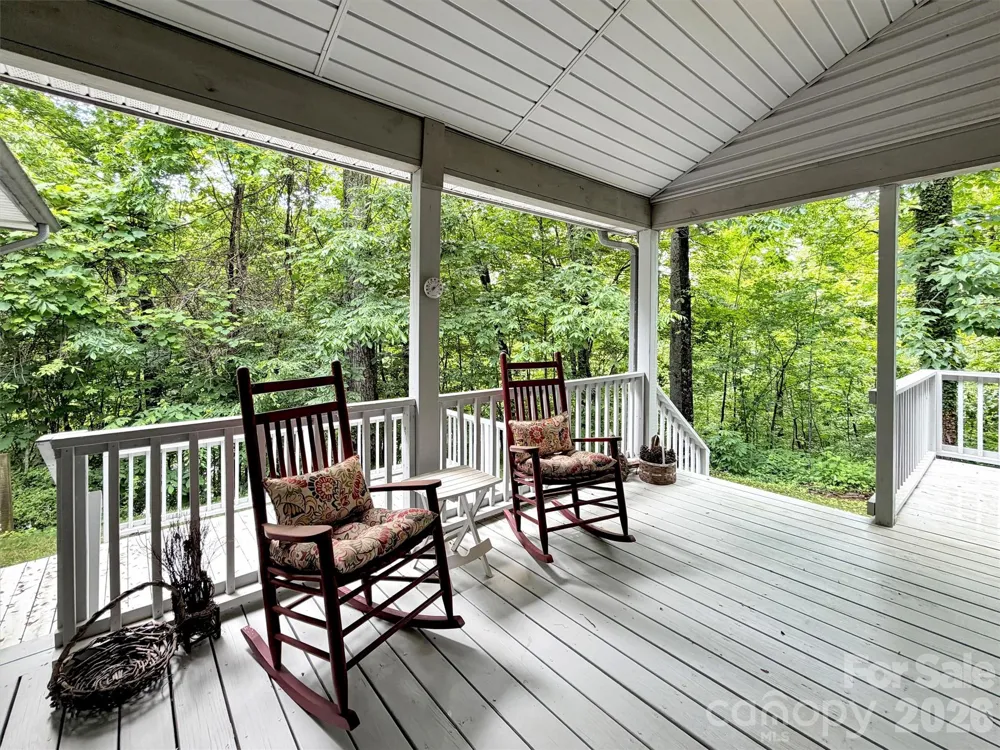 33 Buttercup Place Maggie Valley, NC 28751