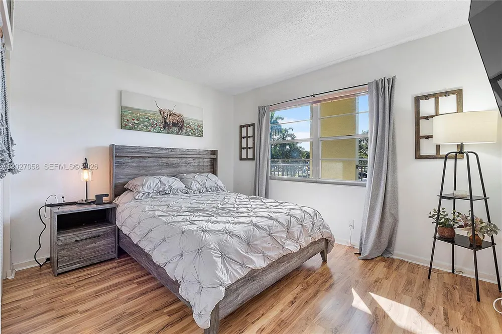 12901 SW 15th Ct #208V Pembroke Pines, FL 33027