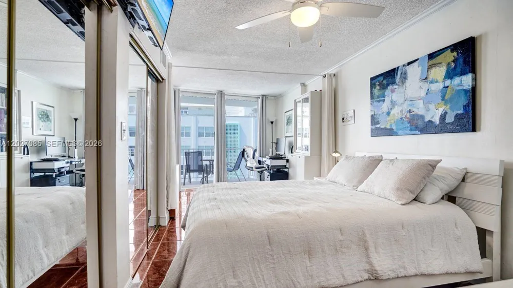 1228 West Ave #1404 Miami Beach, FL 33139