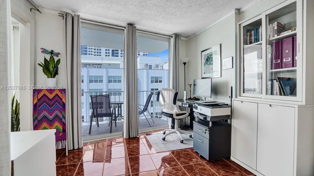 1228 West Ave #1404 Miami Beach, FL 33139