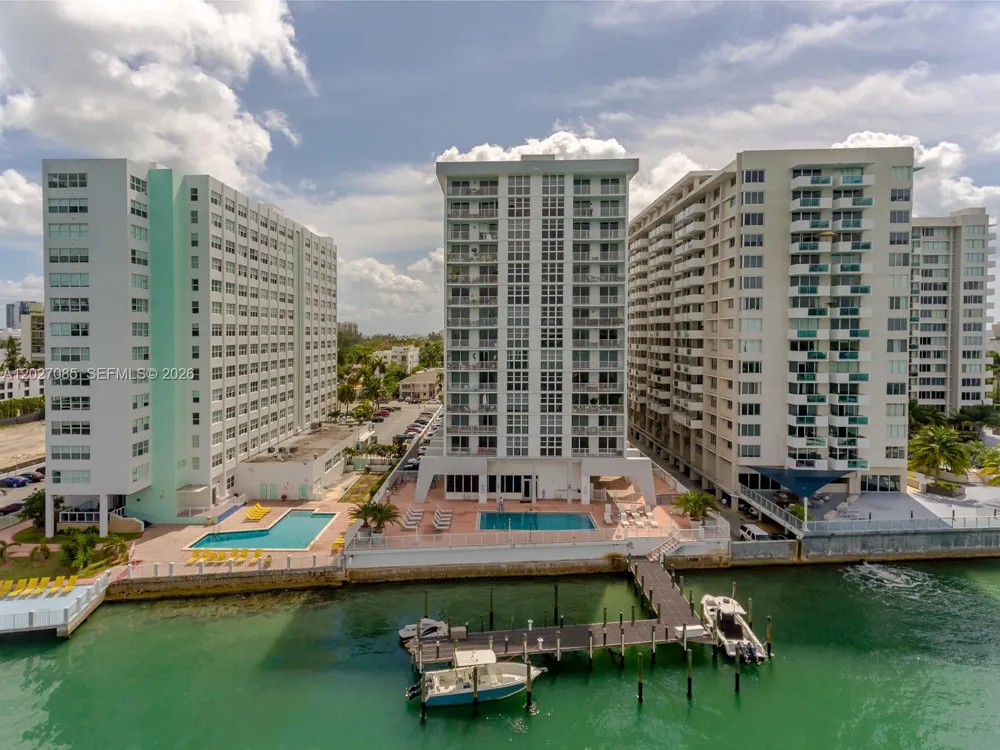 1228 West Ave #1404 Miami Beach, FL 33139