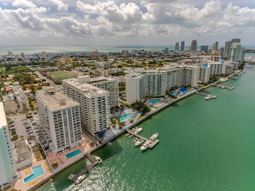 1228 West Ave #1404 Miami Beach, FL 33139