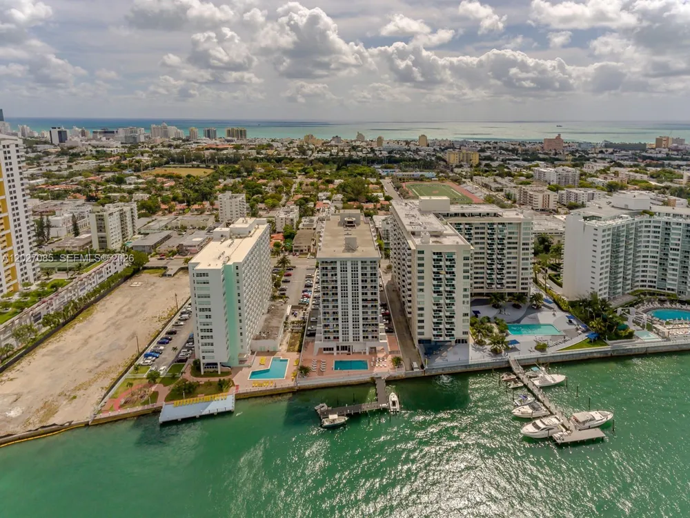 1228 West Ave #1404 Miami Beach, FL 33139