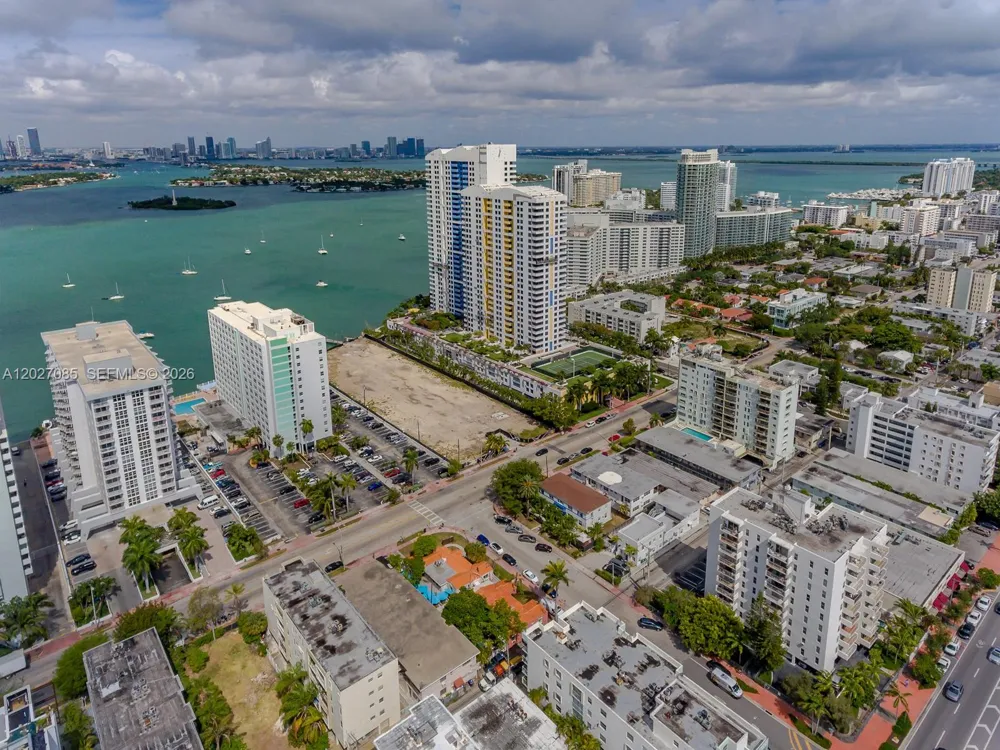 1228 West Ave #1404 Miami Beach, FL 33139