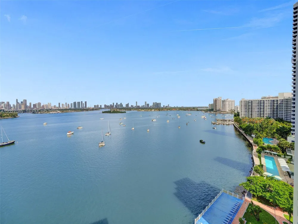 1228 West Ave #1404 Miami Beach, FL 33139