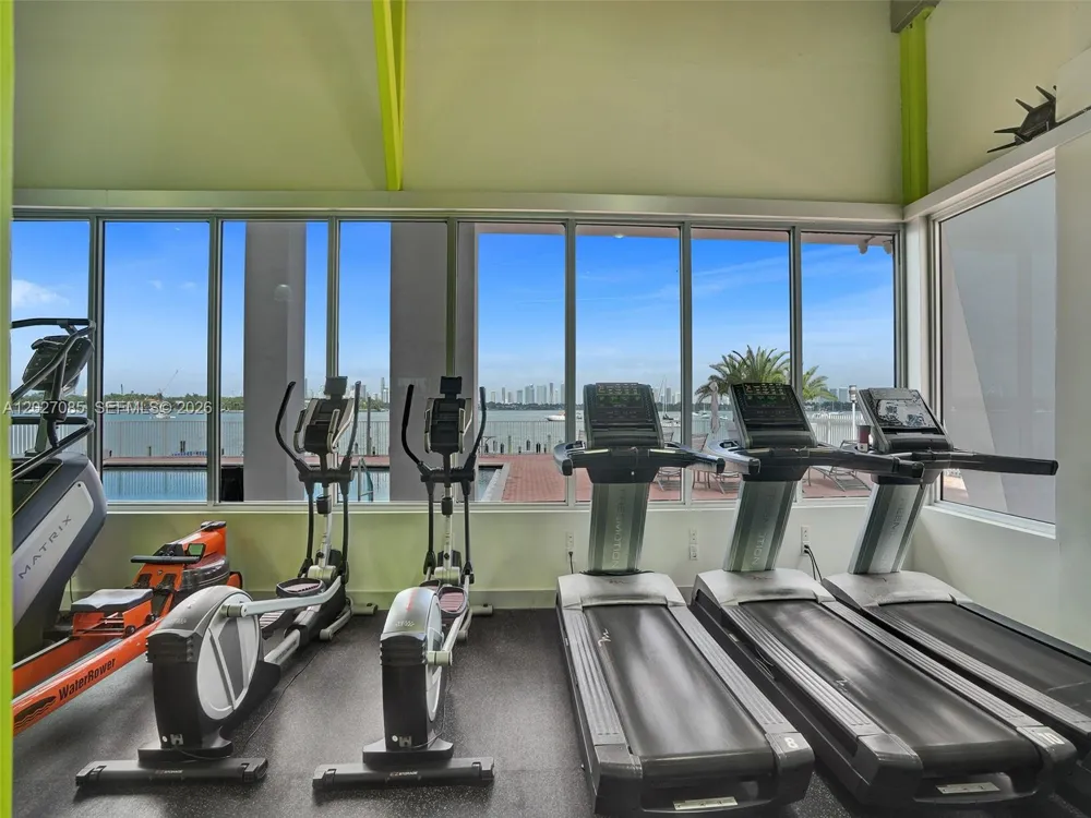 1228 West Ave #1404 Miami Beach, FL 33139