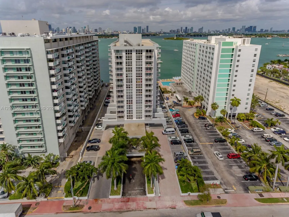 1228 West Ave #1404 Miami Beach, FL 33139
