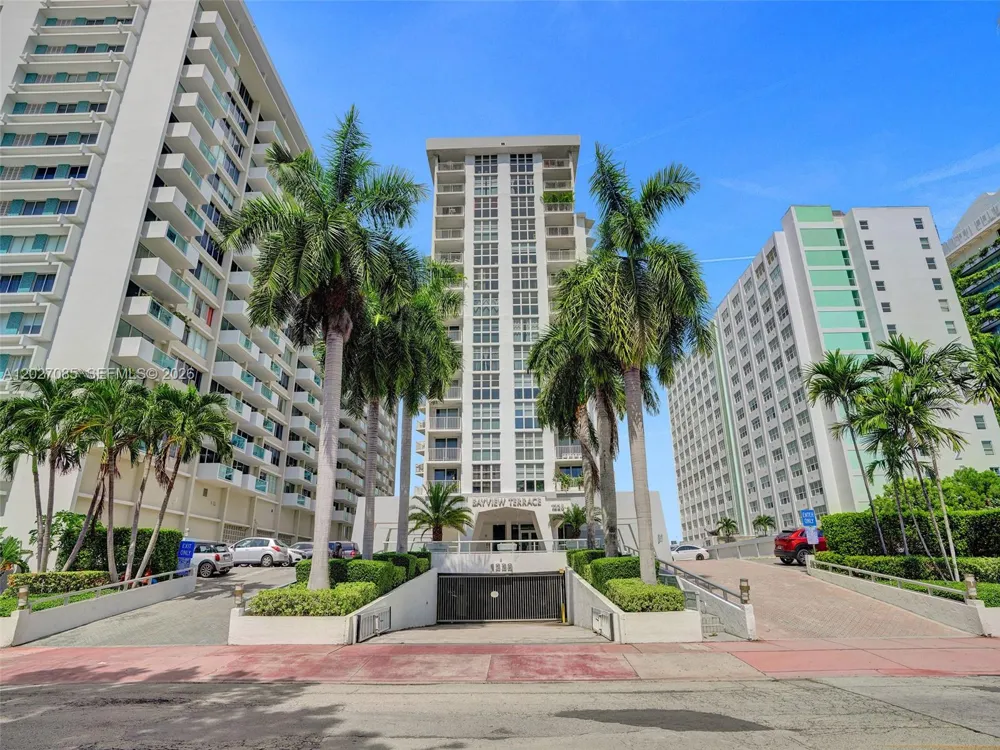 1228 West Ave #1404 Miami Beach, FL 33139