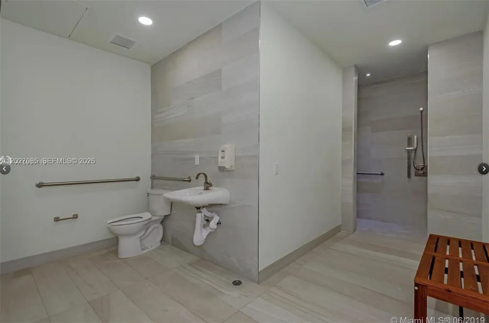1228 West Ave #1404 Miami Beach, FL 33139