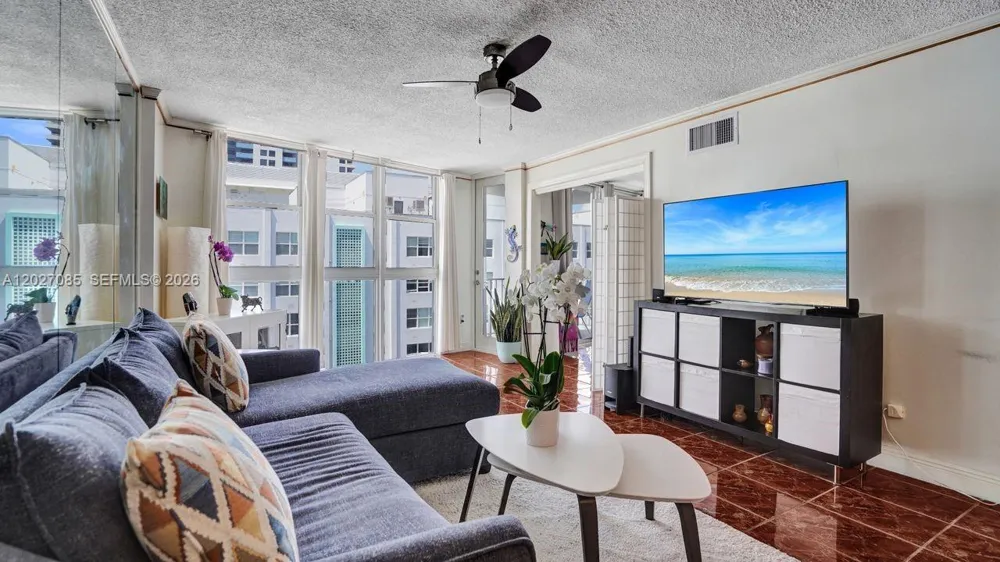 1228 West Ave #1404 Miami Beach, FL 33139