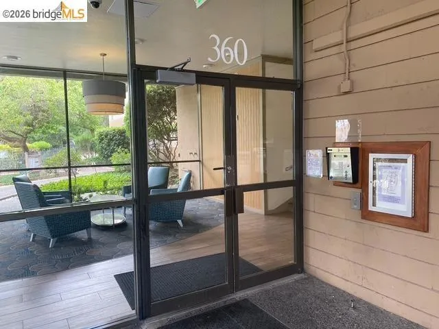 360 Civic Dr Walnut Creek, CA 94596