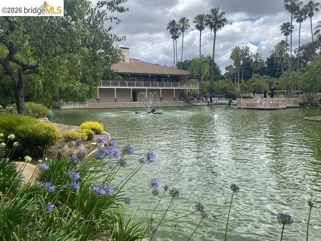 360 Civic Dr Walnut Creek, CA 94596