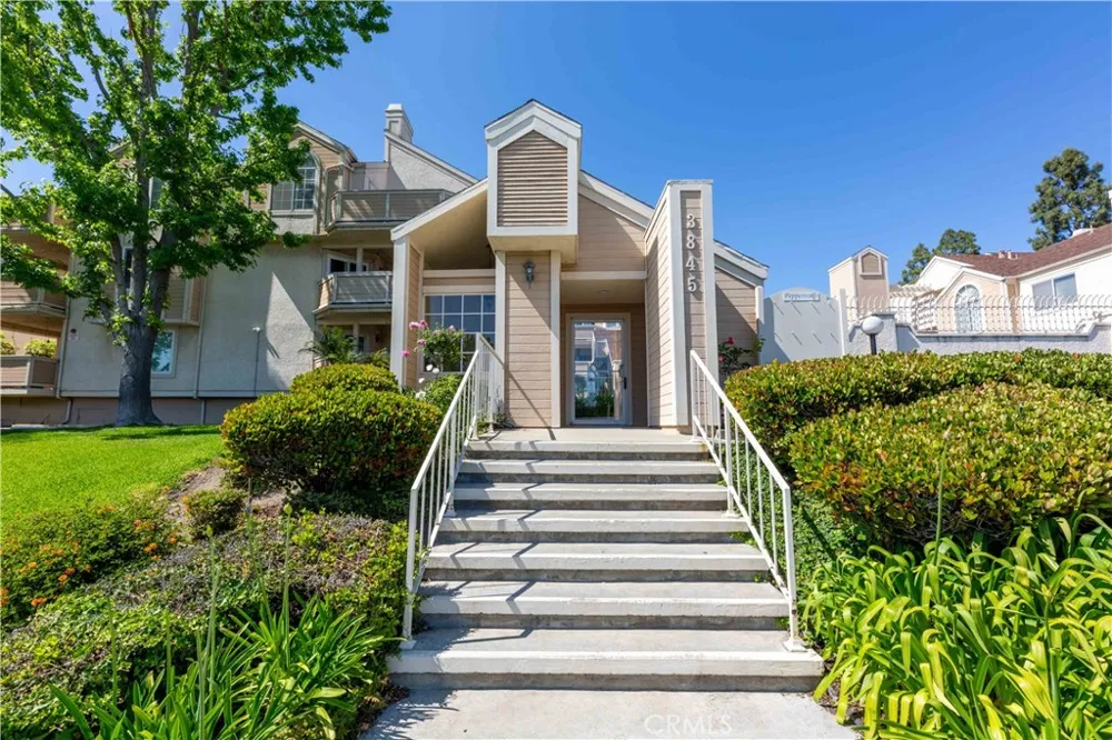 3845 Farquhar Avenue #309
