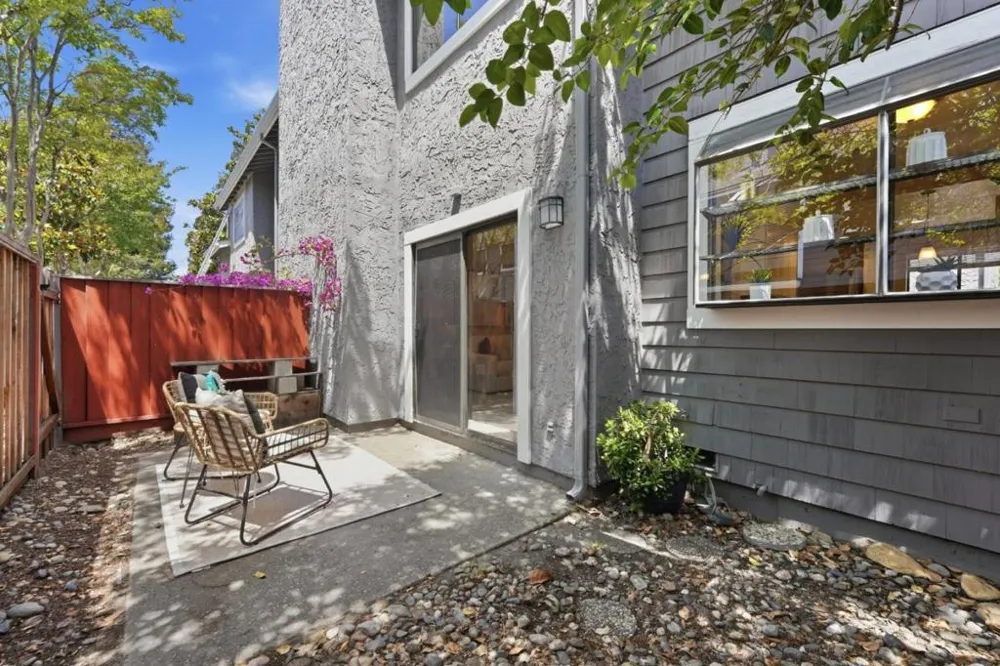 1166 Capri Drive Campbell, CA 95008