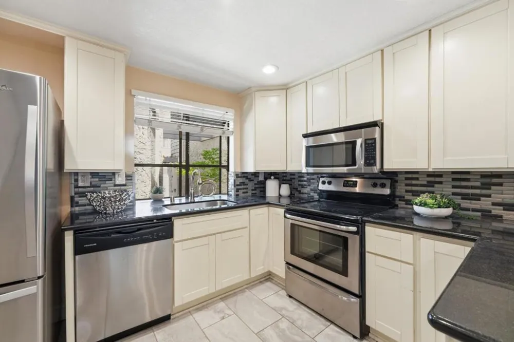 1166 Capri Drive Campbell, CA 95008