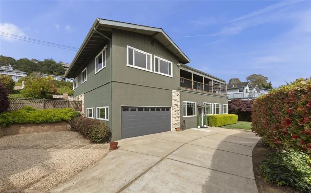714 Clubhouse Drive Aptos, CA 95003