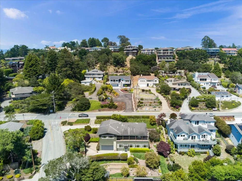 714 Clubhouse Drive Aptos, CA 95003