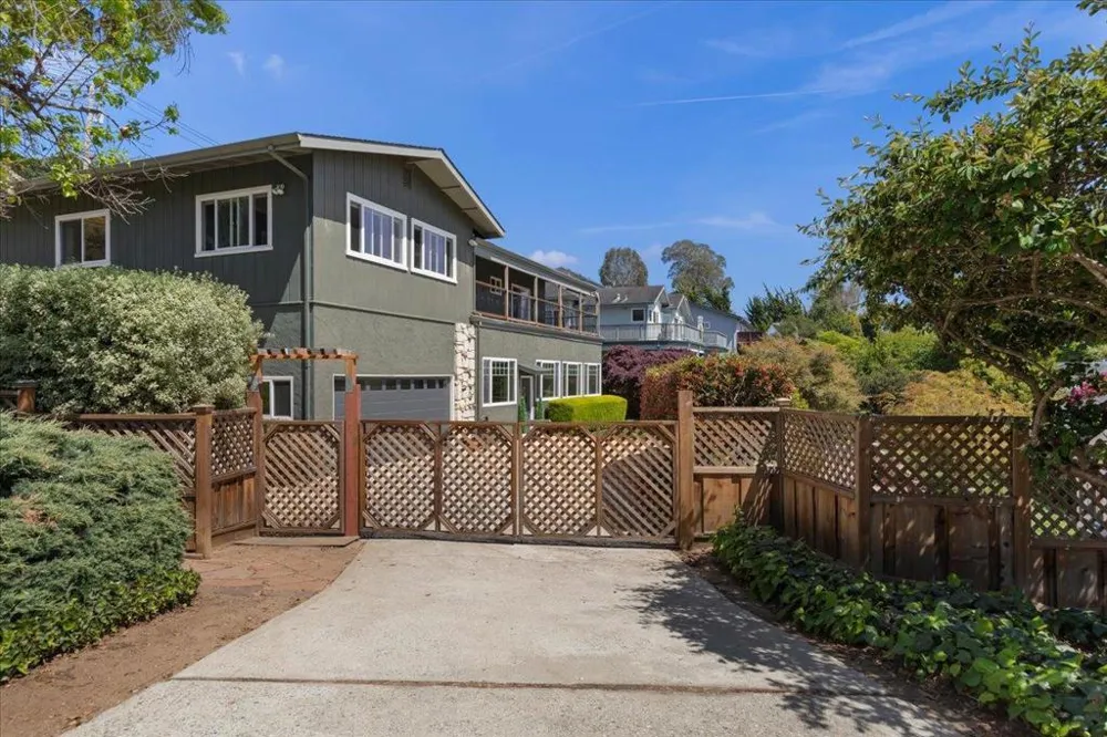 714 Clubhouse Drive Aptos, CA 95003