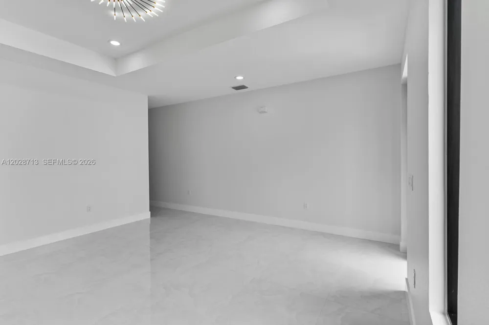 8210 Elmer St, Tampa, FL 33604