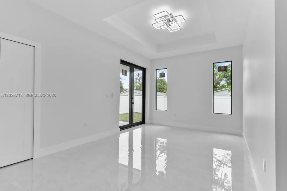 8210 Elmer St, Tampa, FL 33604