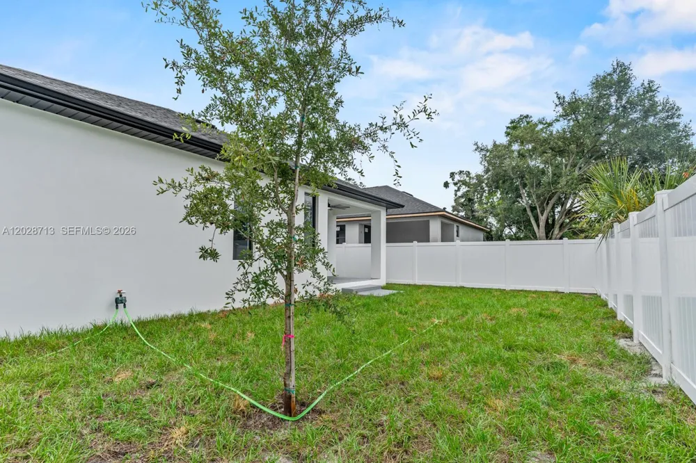 8210 Elmer St, Tampa, FL 33604