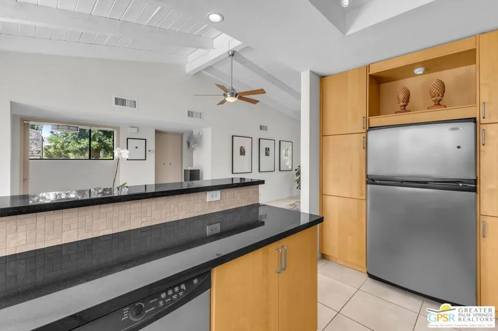858 Calle De Mimosas Palm Springs, CA 92262