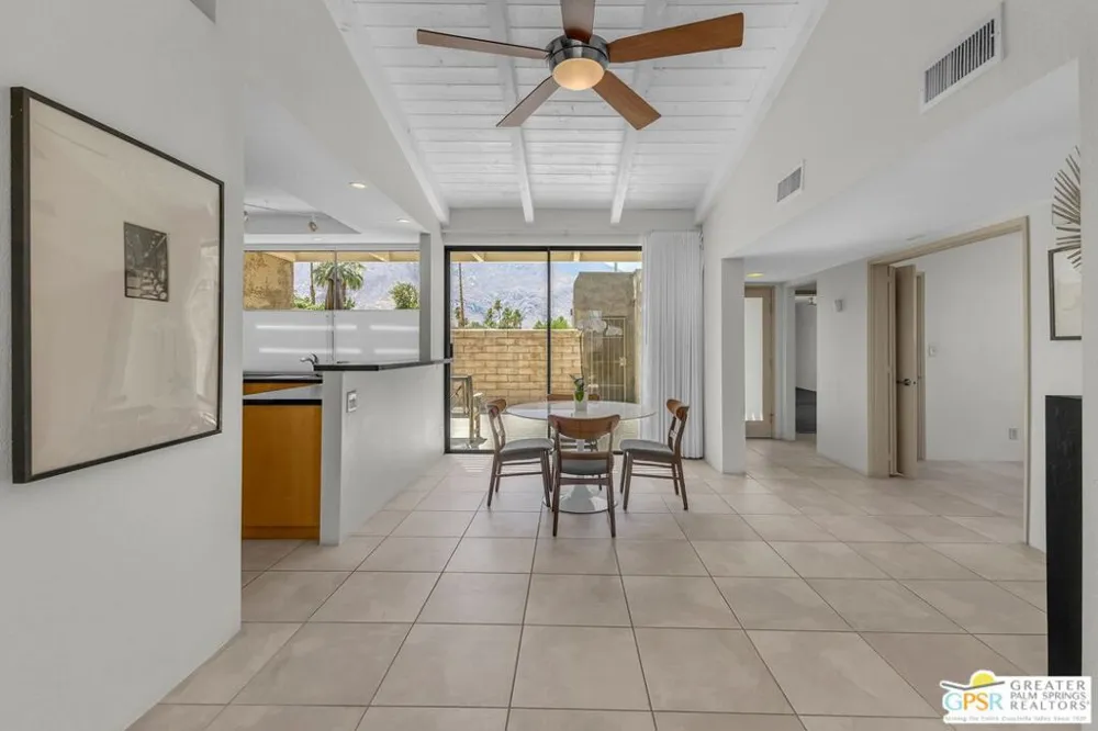 858 Calle De Mimosas Palm Springs, CA 92262