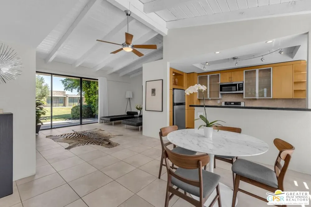858 Calle De Mimosas Palm Springs, CA 92262