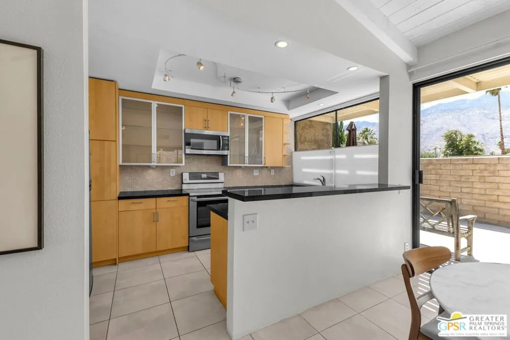 858 Calle De Mimosas Palm Springs, CA 92262